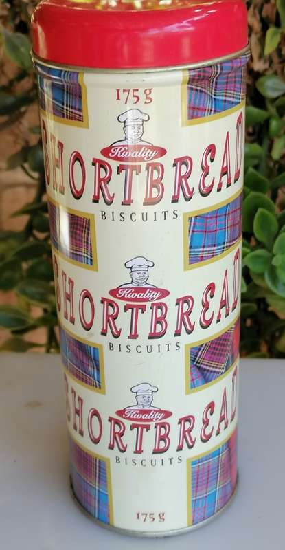 Shortbread biscuits tin