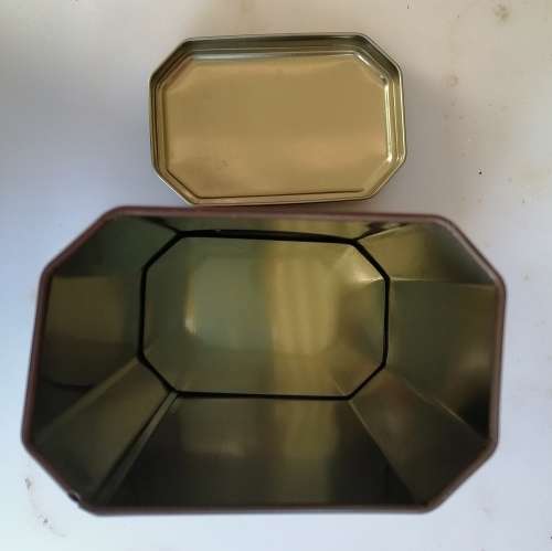 Gourmet coffee from Hawaii tin