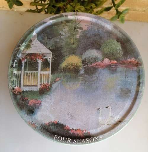 Four seasons tin
