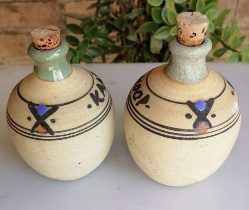 Kaapsche Hoop containers x 2
