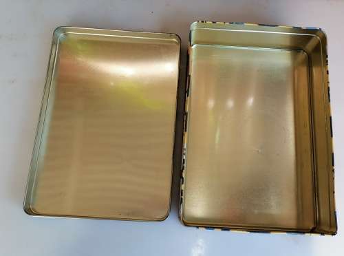 Bakers choice assorted biscuits tin