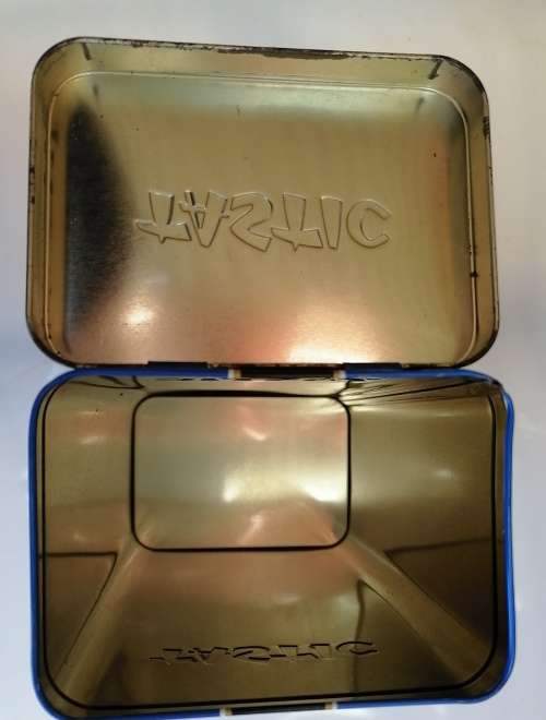 Tastic Bonnet tin