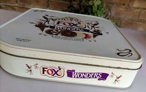 Fox`s wonders tin