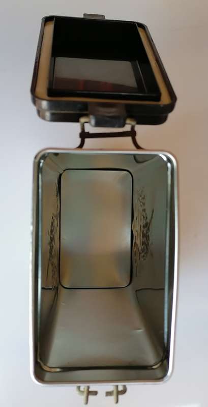 Des Fruits tin