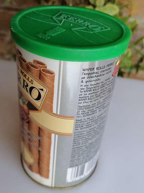 Ferro wafer rolls tin
