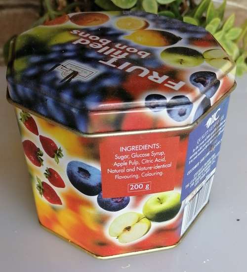 Fruit filled bon bons tin