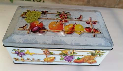 Vintage Bakers Ltd tin