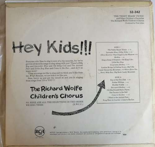 The Richard Wolfe children`s chorus The Teddy Bears` picnic LP