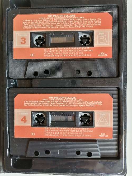 Music on the move - 4 x tapes