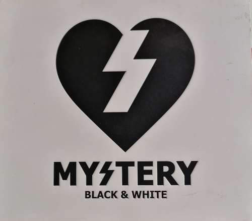 Mystery Black and White dvd