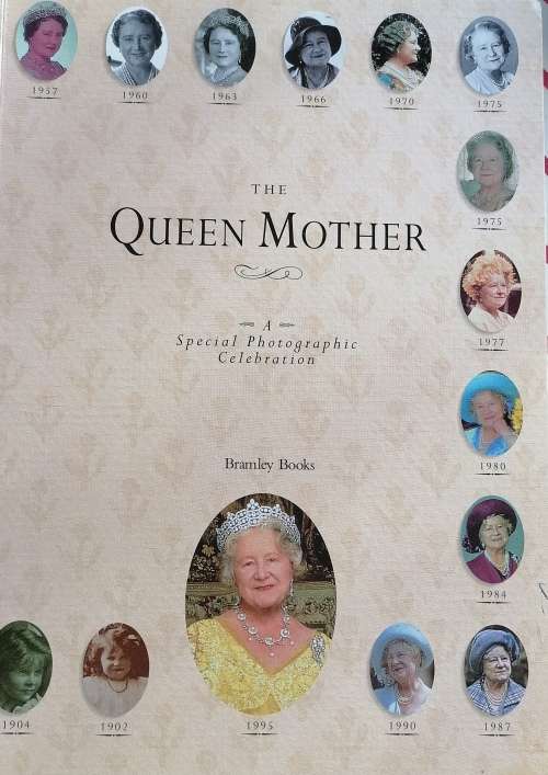 The Queen Mother - A special photographic celebration
