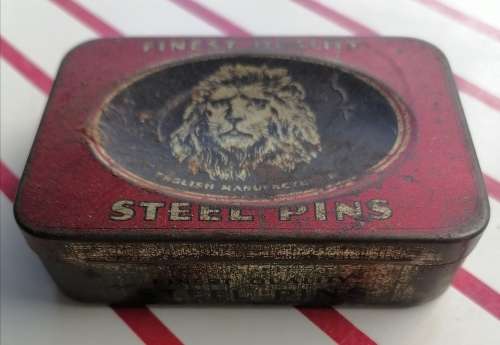 Finest quality steel pins tin - Vir bonjourparis40