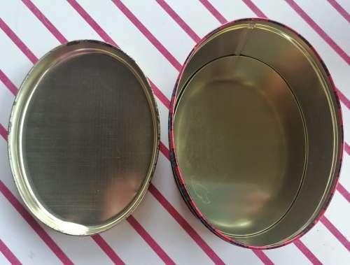 Beacon Mactavish`s butterscotch tin