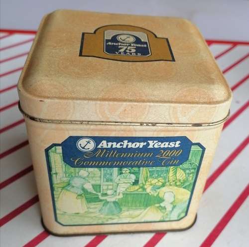 Anchor yeast tin