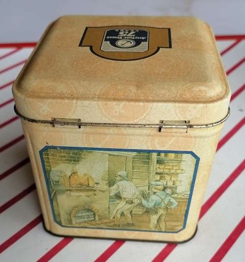 Anchor yeast tin