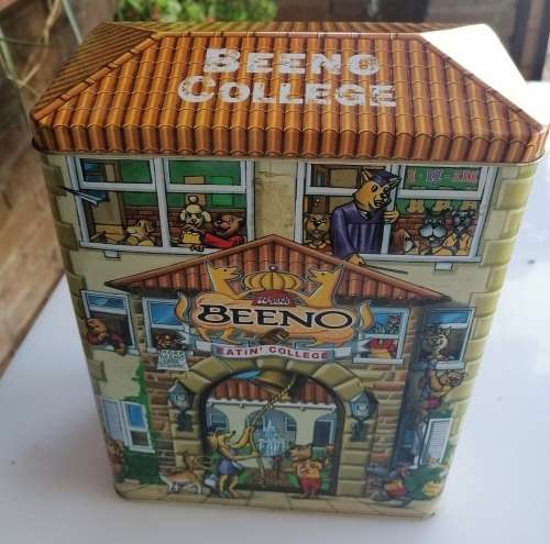 Beeno Eatin` College tin
