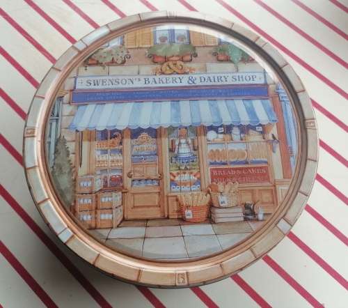 Heartland cookies tin