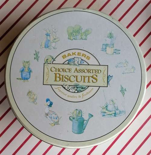 Bakers choice assorted biscuits tin
