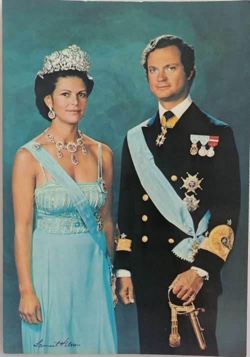 Vintage postcard: King and Queen of Sweden
