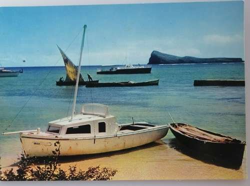 Vintage postcard: Mauritius