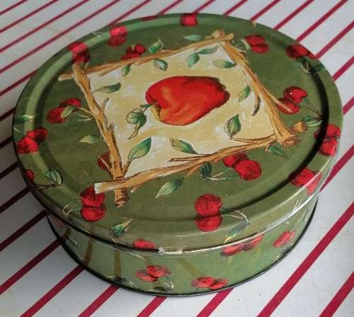 Danish cookie tin