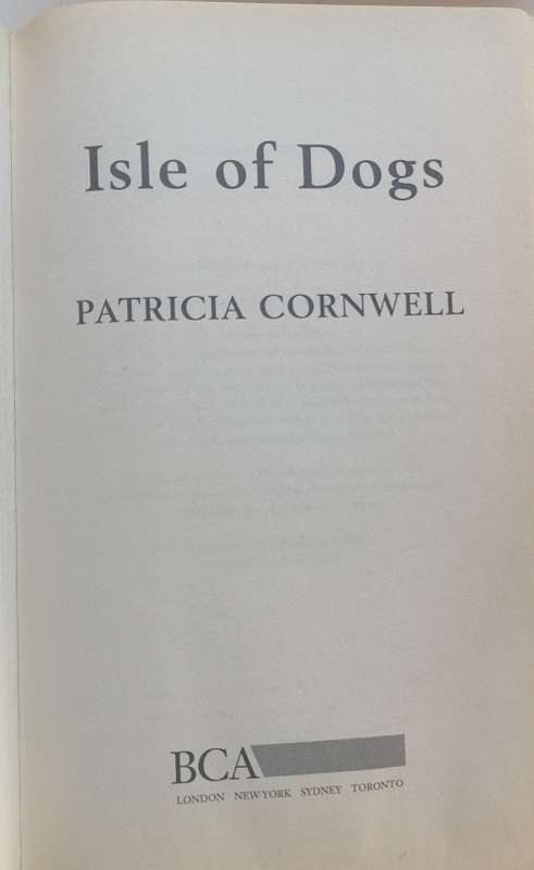 Isle of dogs by Patricia Cornwell