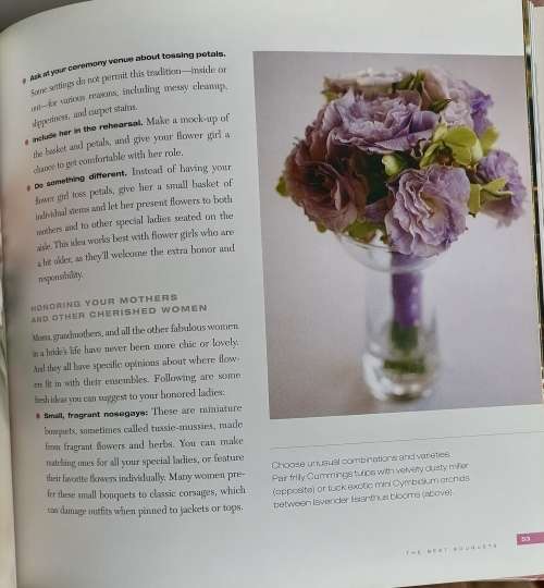 Simple stunning wedding flowers by Karen Bussen
