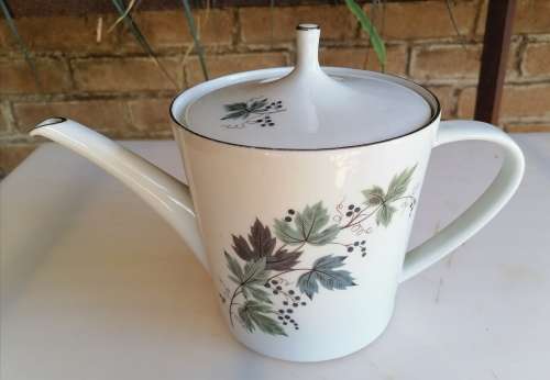 Constantia teapot