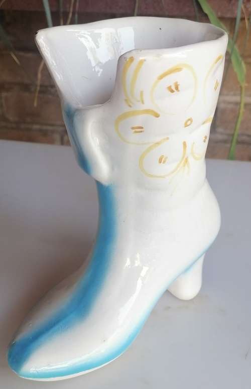 Shoe ornament