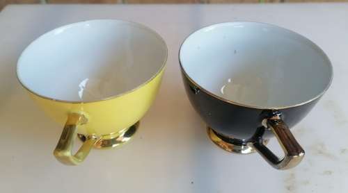 2 x Tea cups