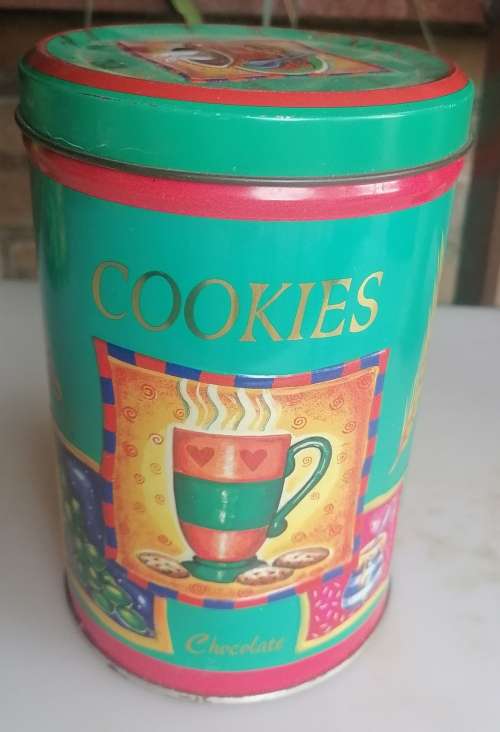 Cookies tin