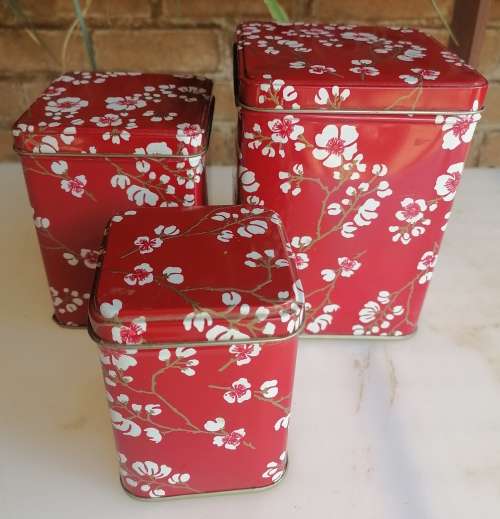 Set of 3 tins
