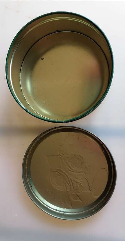 Santa Edwiges tin