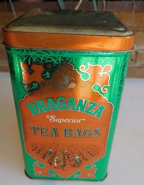 Vintage and rare Braganza tea bags tin