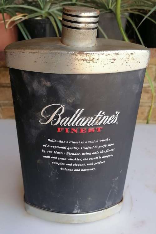 Ballantine`s Whisky tin - empty