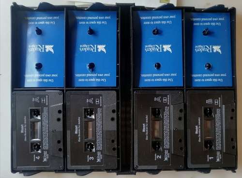 Favourites from the classics Mozart 4 x tapes. Reader`s digest in a box