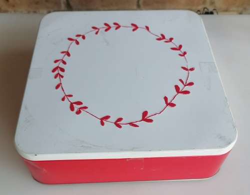 Woolworths shortbread tin