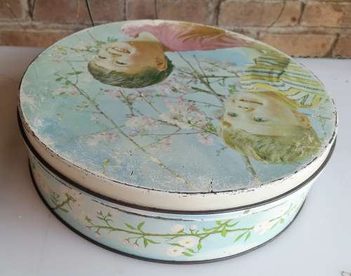 Vintage tin