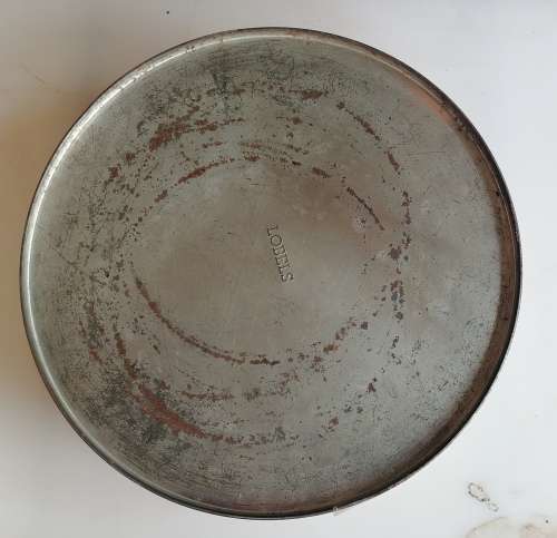 Vintage tin