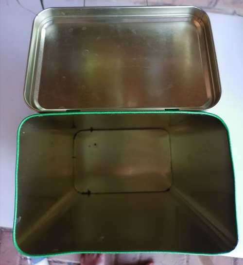 Kellogg`s corn flakes tin