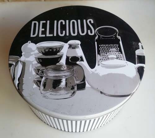 Delicious tin