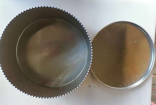 Delicious tin