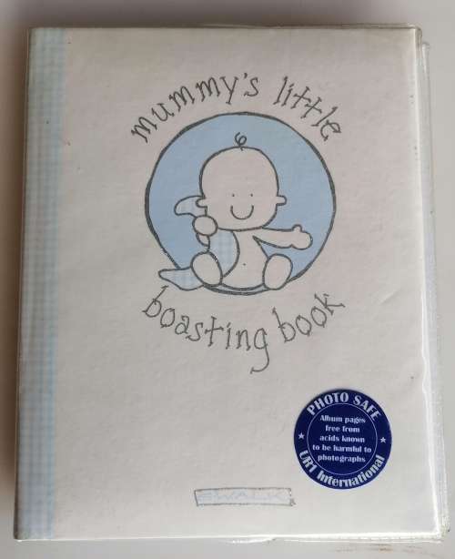 Mummy`s little boasting book - Holds 24 photos
