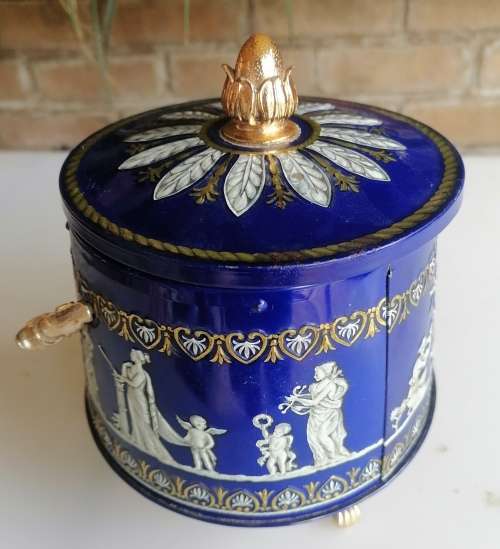 Vintage tin