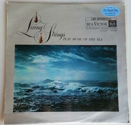 Living Strings - Play music of the sea LP