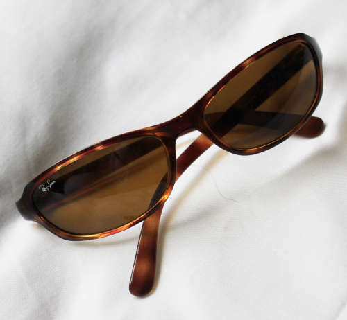 Rayban Sun glasses (genuine)