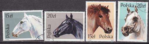 4 BEAUTIFUL THEMATIC STAMPS - HORSES - POLAND