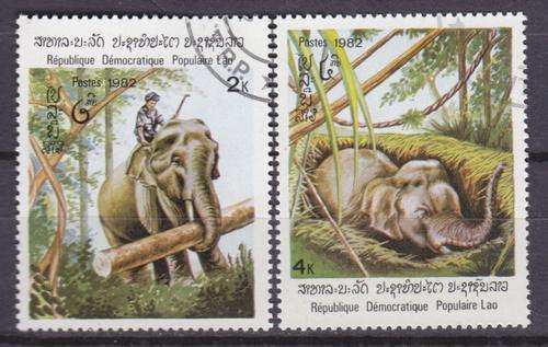 2 BEAUTIFUL THEMATIC STAMPS - ELEPHANTS - LAOS