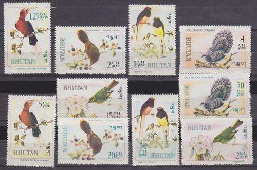 10 BEAUTIFUL THEMATIC STAMPS - BIRDS - BHUTAN