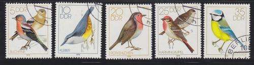 5 BEAUTIFUL THEMATIC STAMPS - BIRDS - EAST-GERMANY DDR